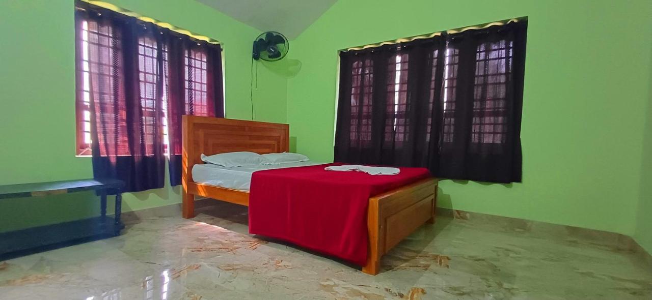 Empire Homestay Kalpetta Kültér fotó